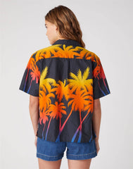 DAMSKA KOSZULA Z KRÓTKIM RĘKAWEM WRANGLER CUBAN SHIRT FADED BLACK W5R36SXV6 112130308