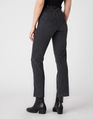 DAMSKIE SPODNIE JEANSOWE WRANGLER HERITAGE FIT WILD HERITAGE BLACK W2H2-D3-23F 112128608