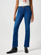 Damskie spodnie Jeansowe Wrangler Bootcut Heavenly Blue 112364508