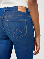 DAMSKIE SPODNIE WRANGLER BOOTCUT HEAVENLY BLUE 112364508