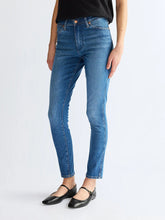 Damskie Spodnie Jeansowe Wrangler Sienna Rebel Blue 112362641