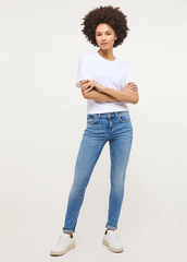 Damskie Spodnie Jeansowe Mustang Style Quincy Skinny Denim Blue 1013600 5000 402