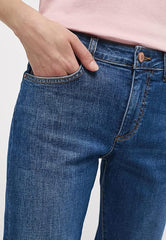 Damskie Spodnie jeansowe Mustang Style Crosby Relaxed Slim Denim Blue 1014314 5000 682