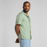 Męska Koszula Materiałowa Lee SS Resort Shirt Granite Green L67PKWQN 112116916