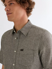 MĘSKA KOSZULA WRANGLER SS 1 PKT SHIRT DEEP DEPTHS 112378047