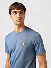 MESKA KOSZULKA WRANGLER SMALL GRAPHIC TEE DUSTY BLUE 112362684