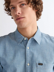 MĘSKIE KOSZULA WRANGLER SS CHAMBRAY SHIRT INDIGO 112378075