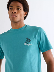 MĘSKIE KOSZULKA WRANGLER EMBROIDERY TEE BRITTANY BLUE 112377990