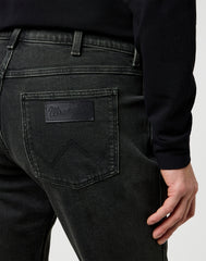 Meskie Spodnie Jeansowe Wrangler Greensboro Ash 112371376
