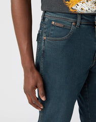 MĘSKIE SPODNIE JEANSOWE WRANGLER TEXAS SLIM DARK DUST W12S2837E 112144749