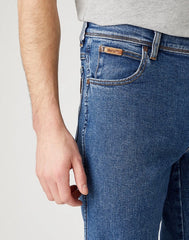 MĘSKIE SPODNIE JEANSOWE WRANGLER TEXAS SLIM STONEWASH W12S33010 112141144