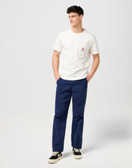 MESKIE SPODNIE MATERIALOWE WRANGLER RELAXED CHINO NAVY 112373190
