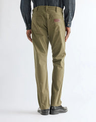 MESKIE SPODNIE WRANGLER GREENSBORO OLIVE NIGHT 112371389