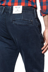 Męskie Spodnie Materiałowe Mustang Realx Chino Rozciągliwe Dres Dark Blue Denim 1008081 5000 883