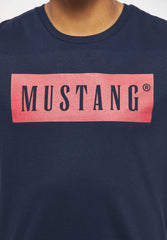 Męski T-Shirt Koszulka Nadruk Mustang Style Alex C Logo Tee Blue Nights 1013223 4085