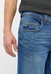 Męskie Spodnie Jeansowe Mustang Washington Straight Denim Blue 1015520 5000 403