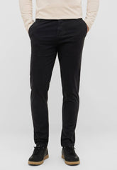 Męskie Spodnie Materiałowe Mustang Style Daytona Chino Black Beauty 1016824 4185