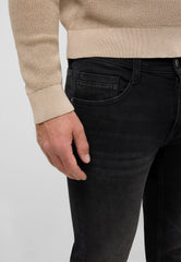 Męskie Spodnie jeansowe Mustang Style Oregon Slim Denim Black 1016798 4000 803