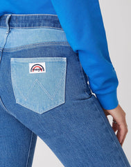 SPODNIE DAMSKIE WRANGLER FLARE DANCING QUEEN W233ZU312 112127862