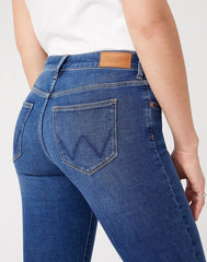 SPODNIE DAMSKIE WRANGLER SLIM LIGHT SEA W28LZD29J 112128451