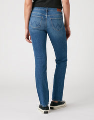 SPODNIE DAMSKIE WRANGLER STRAIGHT AIR BLUE W28TJX17T 112128503