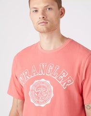 Wrangler Collegiate Tee Męski T-Shirt Nadruk Logo Spiced Coral W7E0EJX6Y 112146307