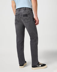 Spodnie Jeansowe Męskie Wrangler Greensboro Blackout W112353077