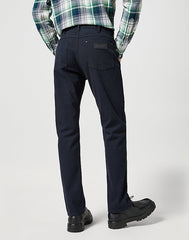 Męskie Spodnie Materiałowe Wrangler Greensboro Materiał Chino Dark Navy 112358043 W15Q017344