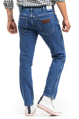 Męskie Spodnie Wrangler Larston Jeansowe Cool Blue W18SKT32Q 112145868