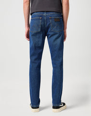 WRANGLER LARSTON MĘSKIE SPODNIE JEANSOWE JEANSY DŻINSY THE ROCK W18S8450X 112335242