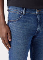 Męskie Spodnie Jeansowe Wrangler Larston Country Boy W18S8423M 112321661