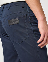 Męskie Spodnie Jeansowe Wrangler Texas Slim Dark Navy 112358037 W12S012239