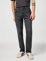 WRANGLER MĘSKIE SPODNIE JEANSOWE WRANGLER TEXAS SLIM WHISPERED WASH 112362467