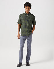 Męskie Spodnie Materiałowe Wrangler Larston Turbulence 112351260 W18S017990