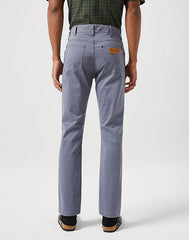 Męskie Spodnie Materiałowe Wrangler Larston Turbulence 112351260 W18S017990