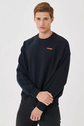 Wrangler Rick & Morty Crew Męska Bluza Klasyczna Black W6R1HN100 112144802