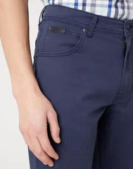 Męskie Spodnie Materiałowe Wrangler Texas Slim Navy W12SWA114 112126532
