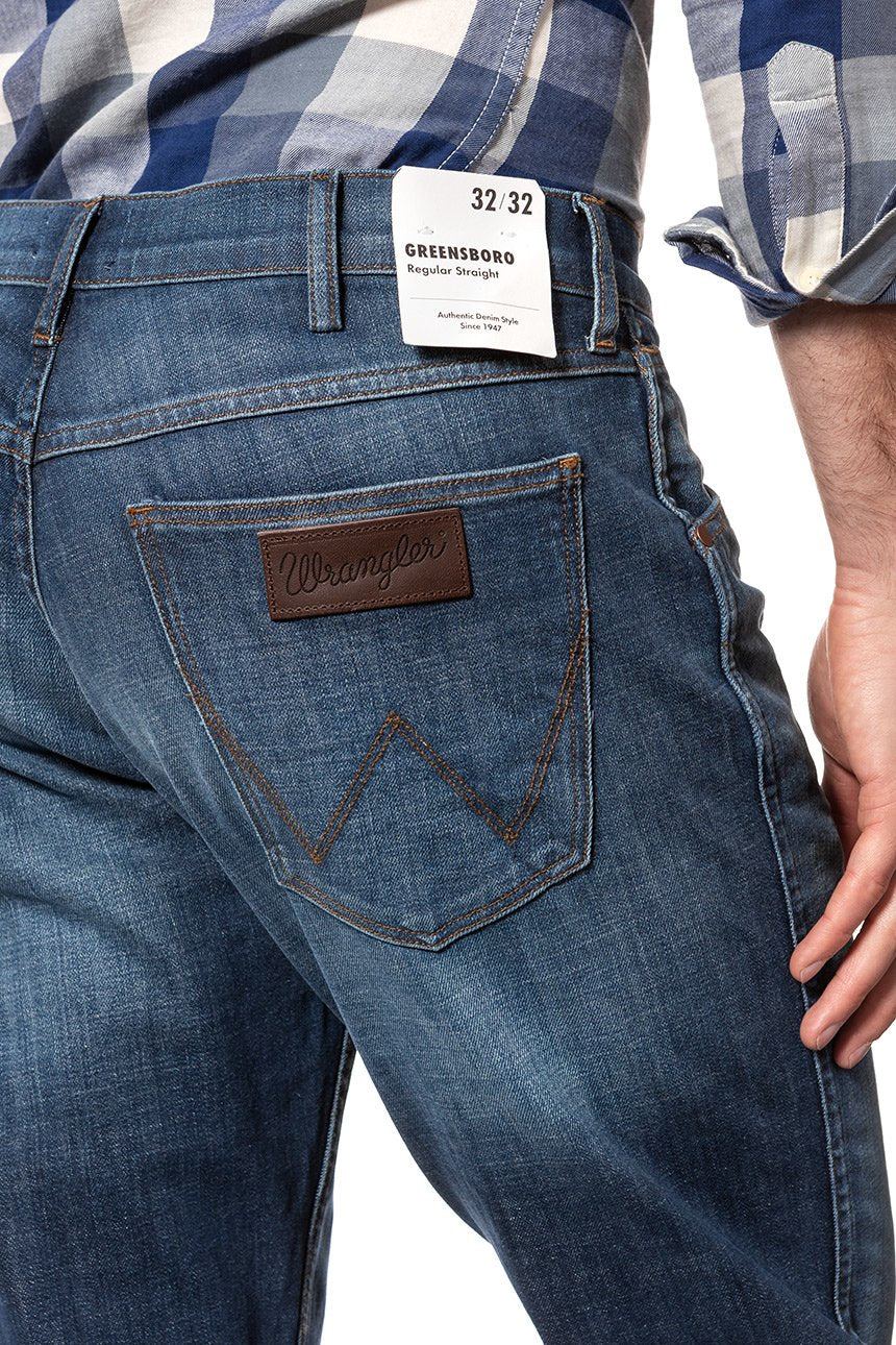WRANGLER SPODNIE MĘSKIE GREENSBORO GREEN DUST W15QTG75E