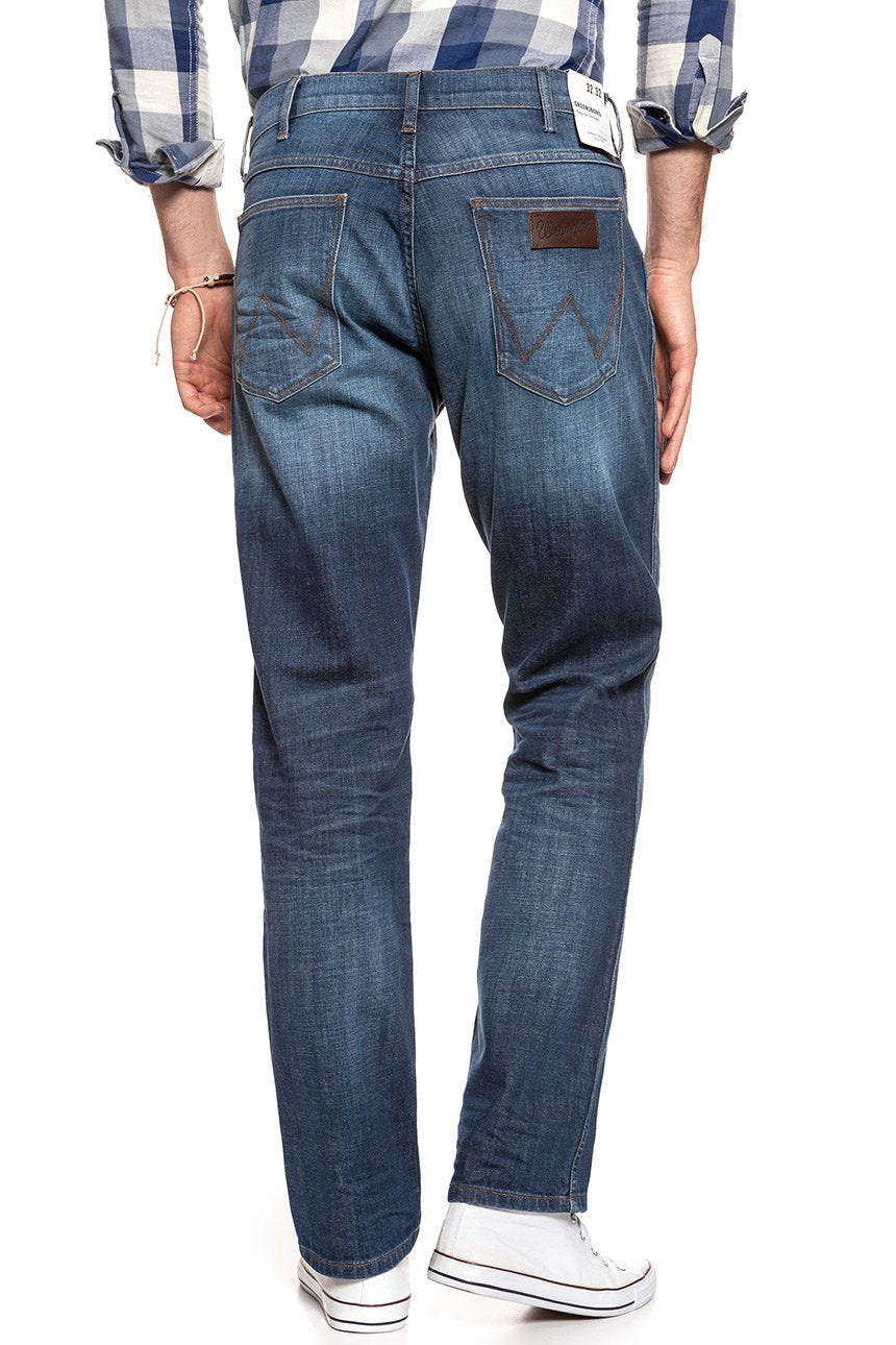 WRANGLER SPODNIE MĘSKIE GREENSBORO GREEN DUST W15QTG75E