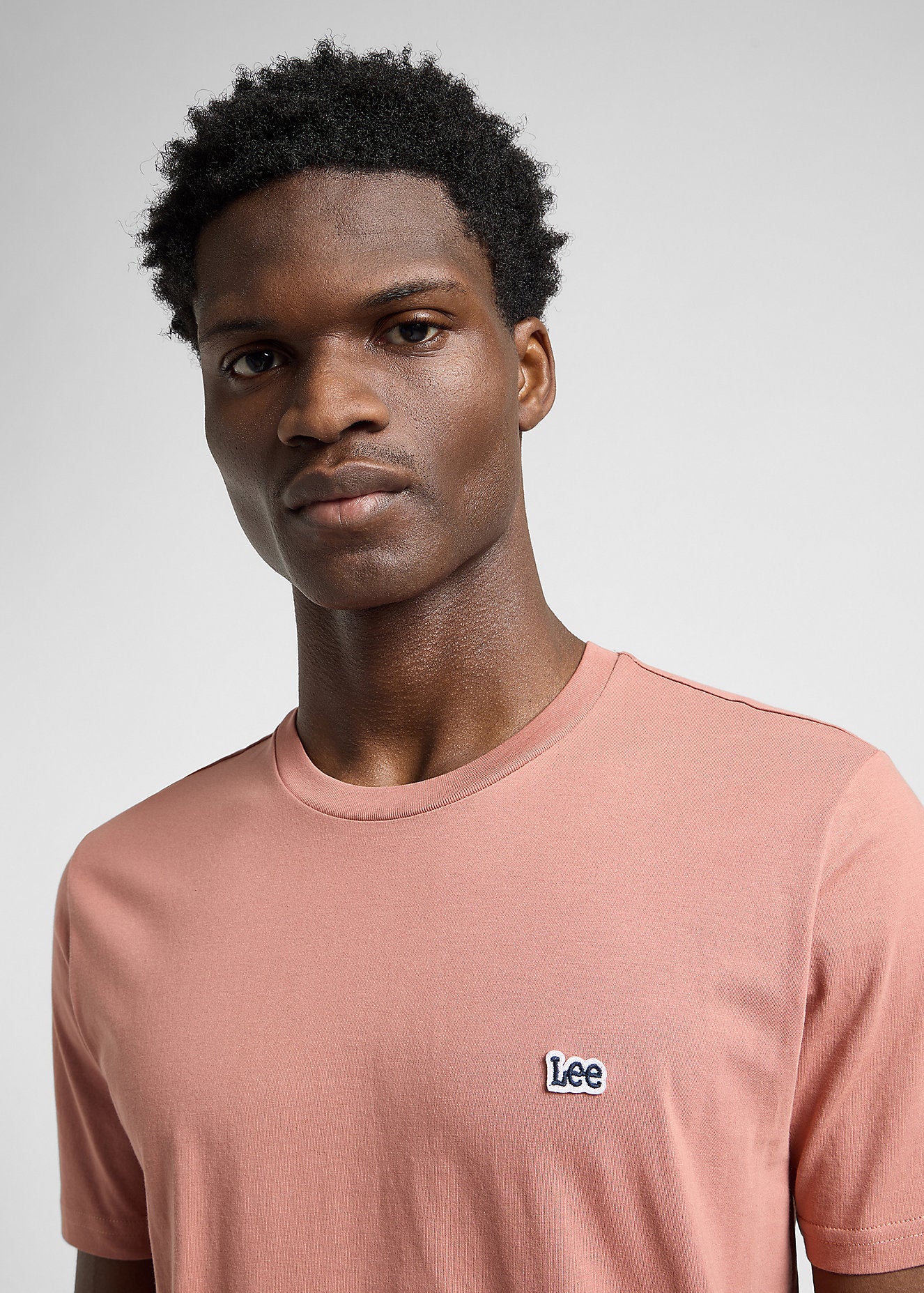 T-Shirt Męski Lee SS Patch Logo Tee Sepia 112364539