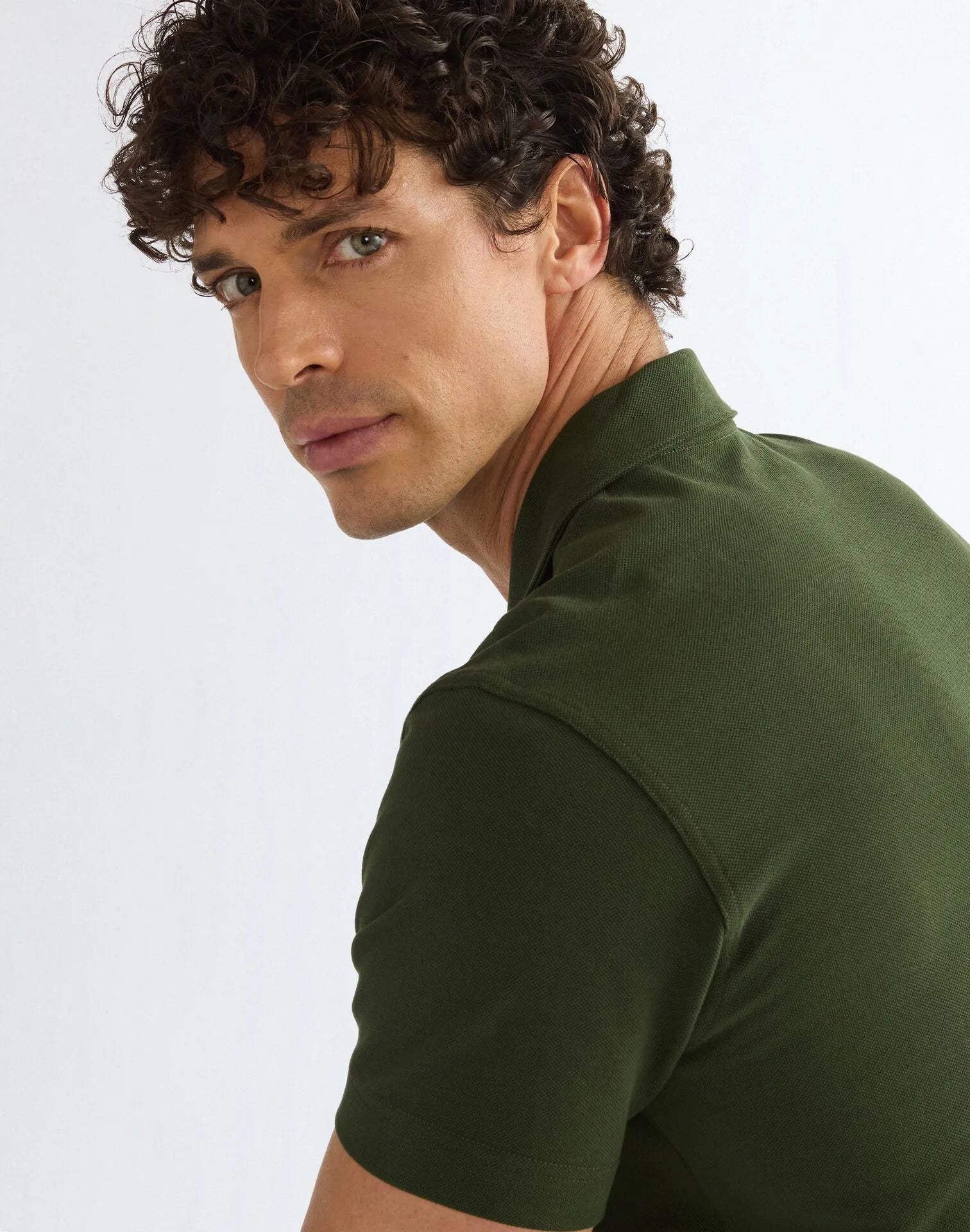 BLUZKI MĘSKIE WRANGLER POLO SHIRT KOMBU GREEN 112386985