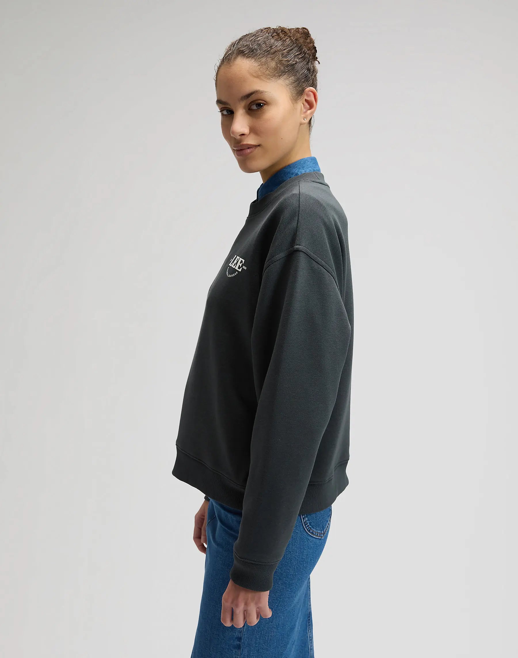 DAMSKA BLUZA LEE LOGO CREW SWS WASHED BLACK 112377768