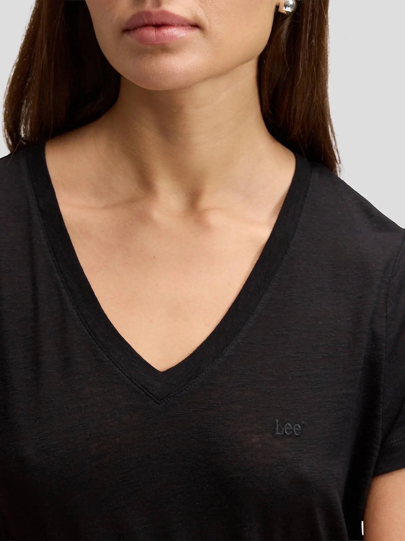 DAMSKA KOSZULKA LEE V NECK TEE BLACK 112378740