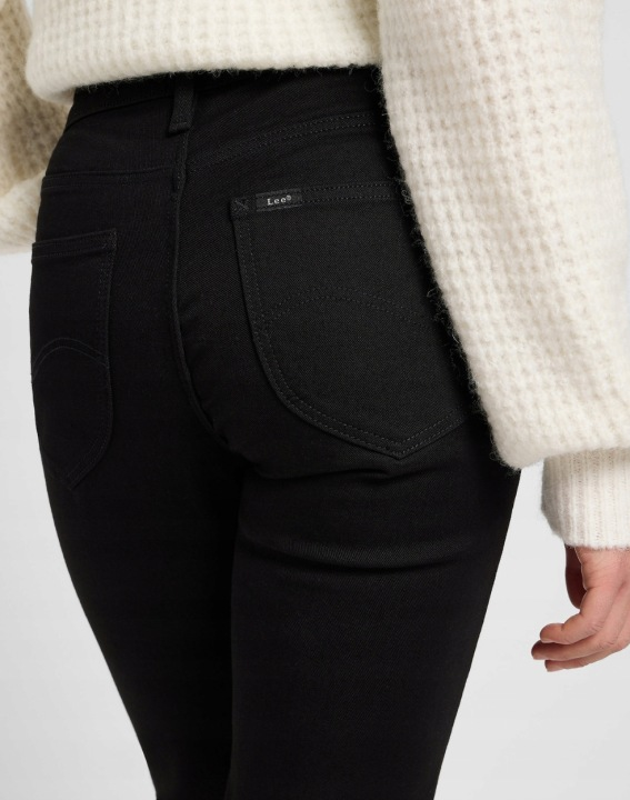 DAMSKIE SPODNIE JEANSOWE LEE ELLY BLACK RINSE 112370927
