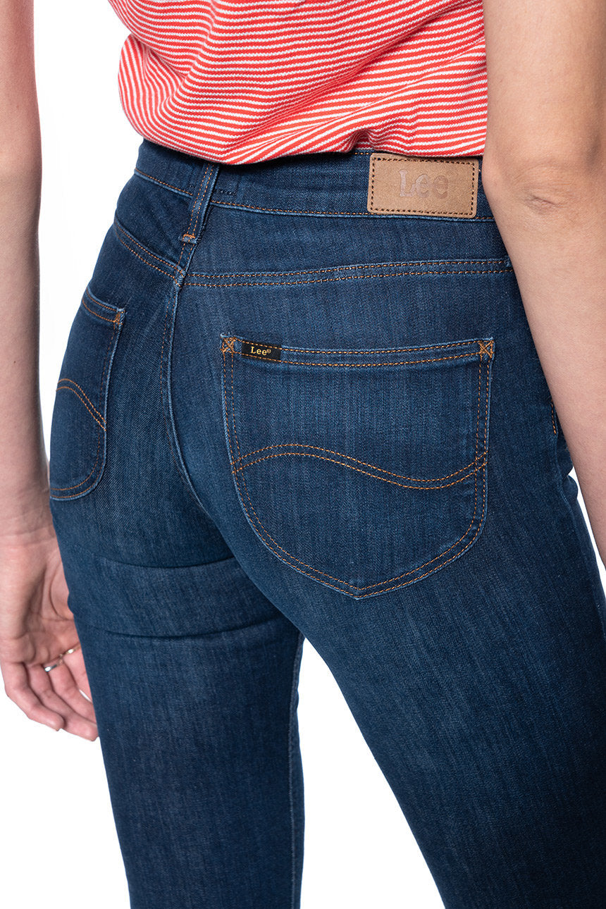 DAMSKIE SPODNIE JEANSOWE LEE SCARLETT FOSTER DARK L526MHBM 112111755