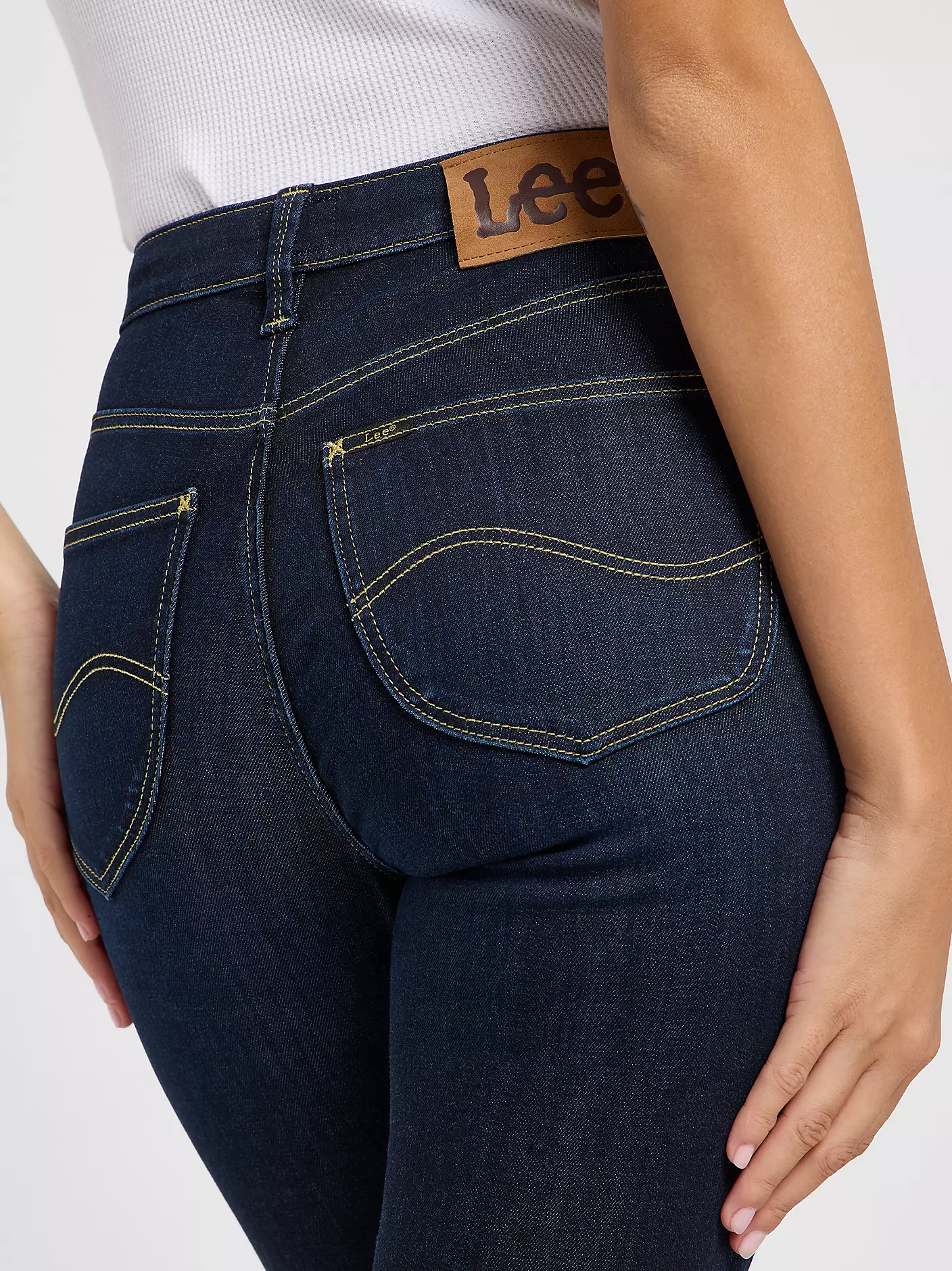 DAMSKIE SPODNIE JEANSOWE LEE SCARLETT HIGH DEEP DYE 112363817
