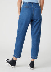 DAMSKIE SPODNIE JEANSOWE WRANGLER MOM CHINO LAKE SIDE W22H-ZB-26K 112127816