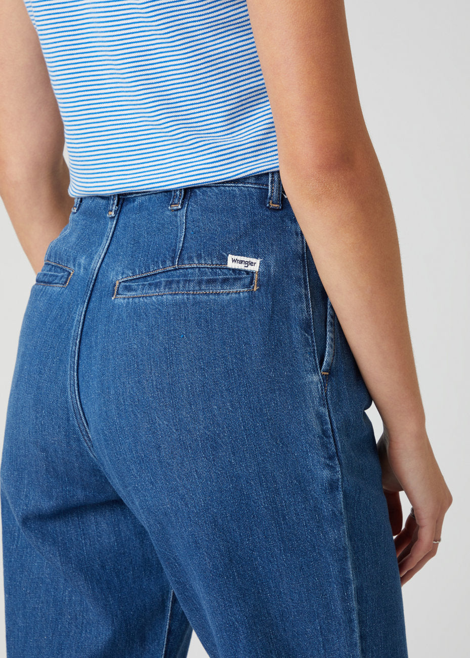 DAMSKIE SPODNIE JEANSOWE WRANGLER MOM CHINO LAKE SIDE W22H-ZB-26K 112127816