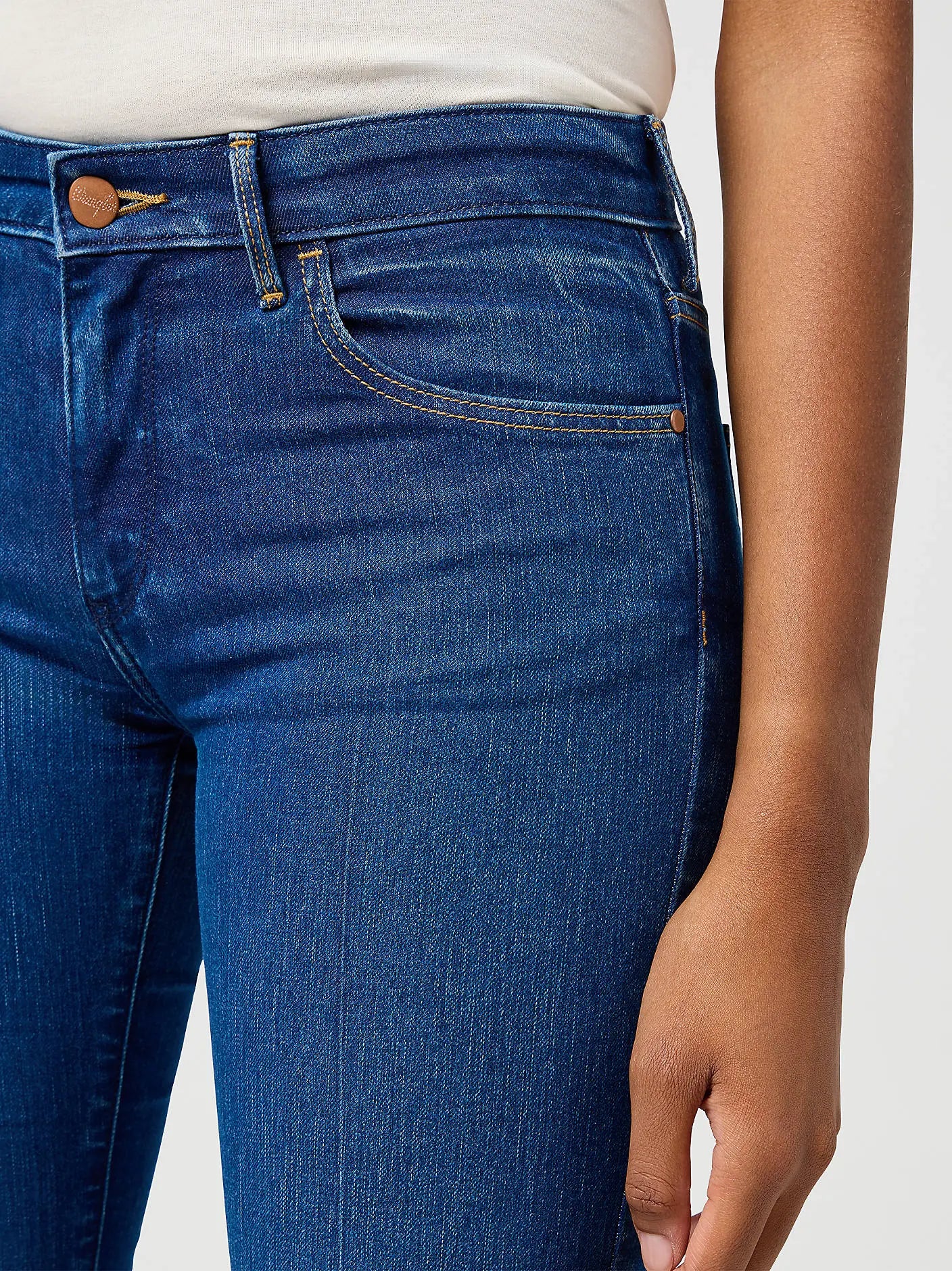 DAMSKIE SPODNIE WRANGLER BOOTCUT HEAVENLY BLUE 112364508