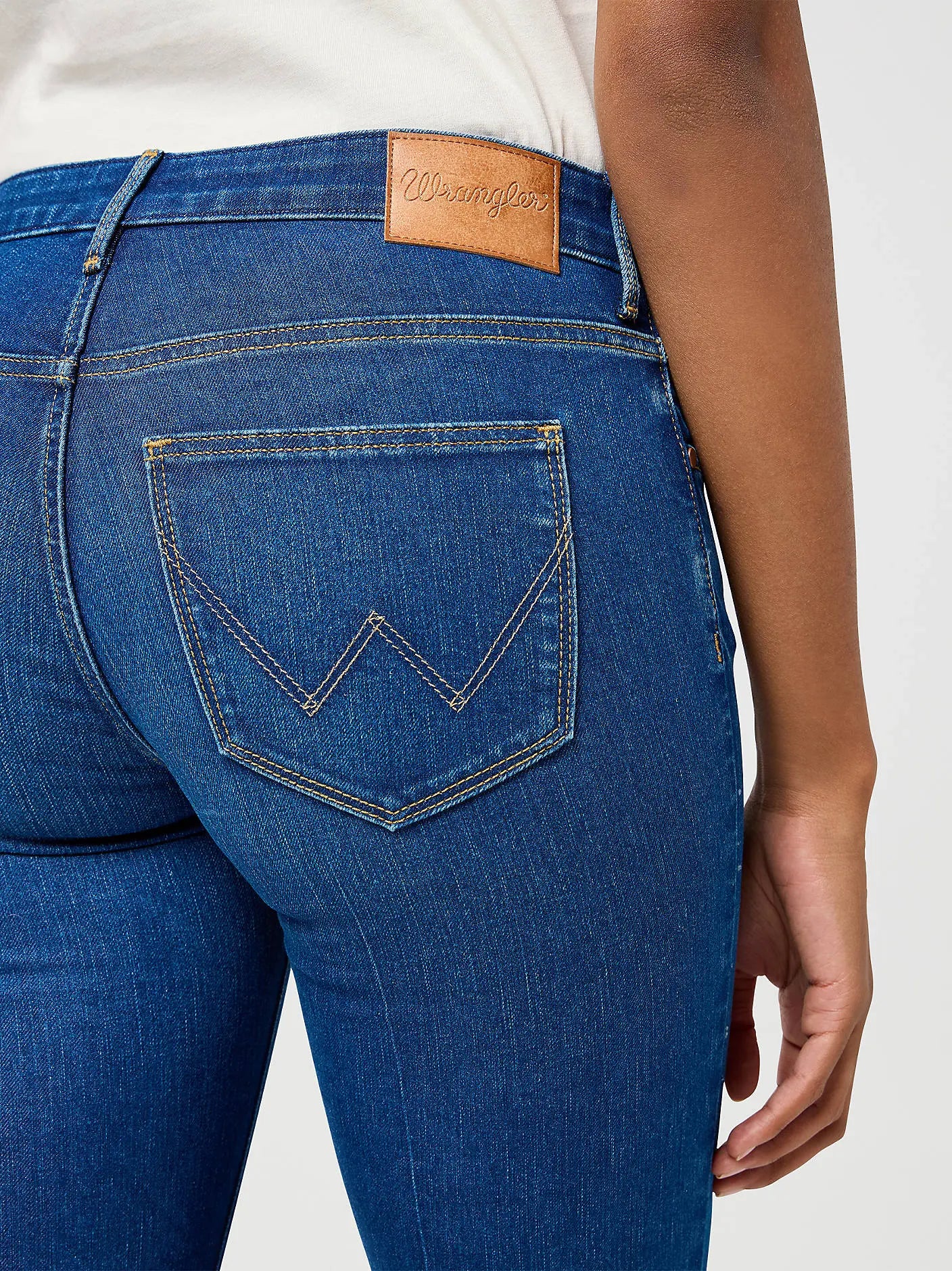 DAMSKIE SPODNIE WRANGLER BOOTCUT HEAVENLY BLUE 112364508